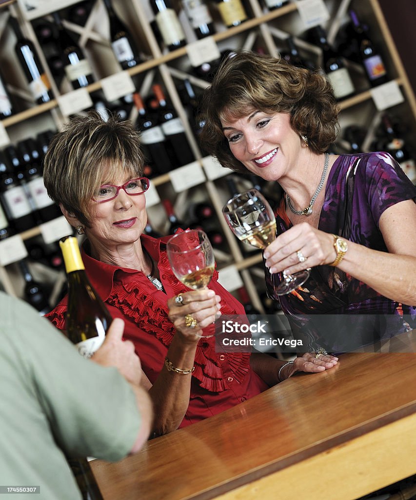 와인 시음 시리즈 - 로열티 프리 레스토랑 스톡 사진