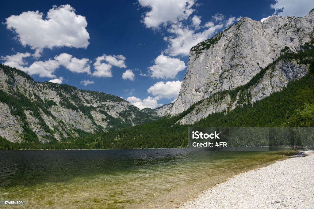 Lago Altaussee con Mountain Trisselwand, Austria - Foto stock royalty-free di Acqua