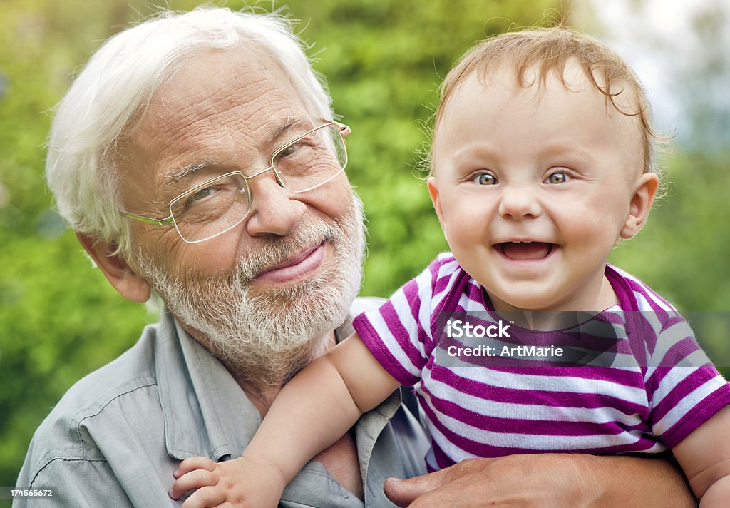 Abuelo y nieto - Foto de stock de 6-11 meses libre de derechos