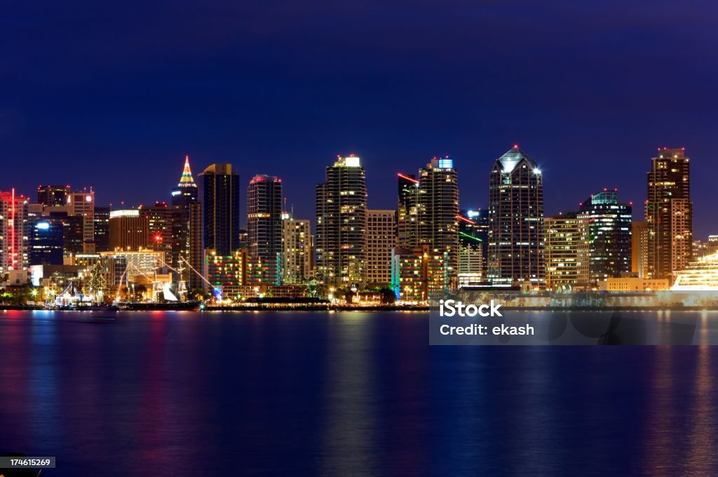 San Diego Harbor i panoramę - Zbiór zdjęć royalty-free (Architektura)