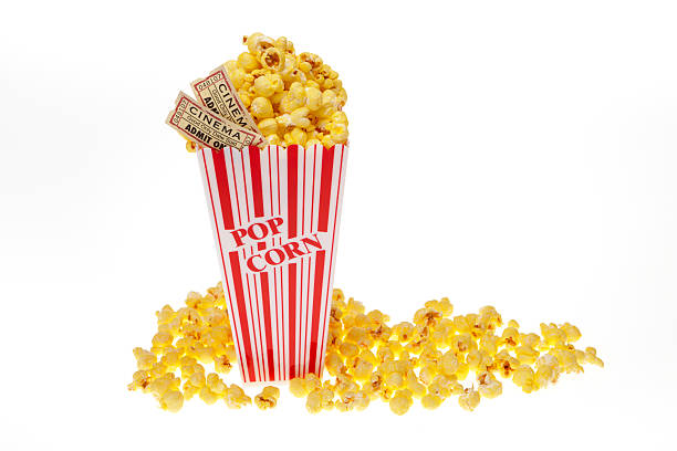 film di pop corn con biglietti ampio angolo - ticket ticket stub red movie ticket foto e immagini stock