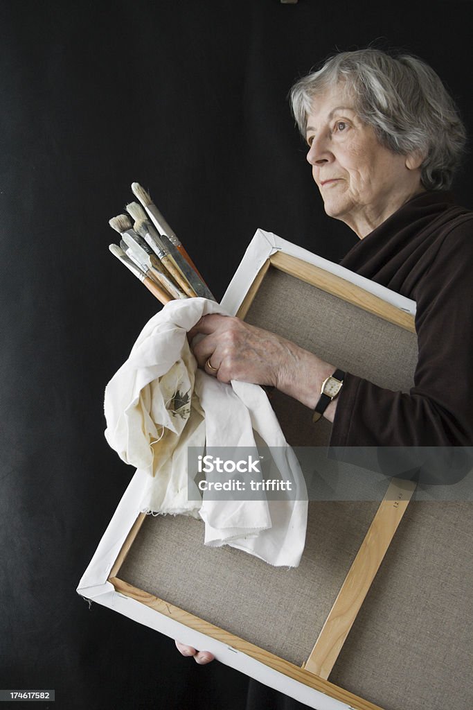 Senior Frau mit Künstler Leinwand. - Lizenzfrei 70-79 Jahre Stock-Foto