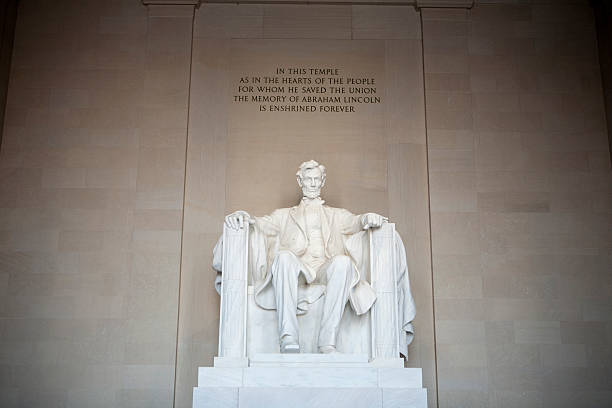 istock The Lincoln Memorial 174619959