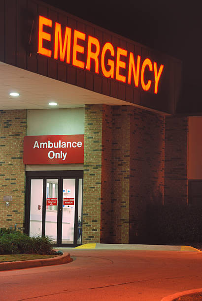 istock Emergency Room Entrance 174621108