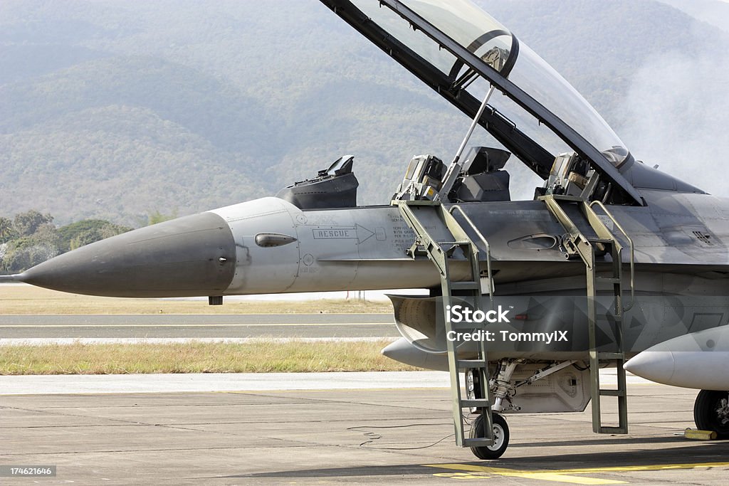 En espera - Foto de stock de Base Militar libre de derechos