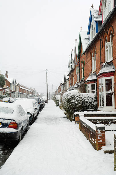 istock Suburban snowstorm scene 174622139