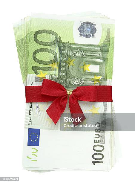 Geld Geschenk Path Stockfoto und mehr Bilder von EU-Währung - EU-Währung, Hunderteuroschein, Geschenk