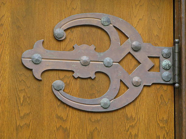 istock Antique Door Hinge Close Up 174624445