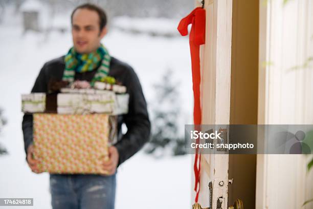 Natale - Fotografie stock e altre immagini di Adulto - Adulto, Allegro, Caucasico