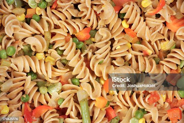 Pasta E Verdure - Fotografie stock e altre immagini di Alimentazione sana - Alimentazione sana, Carota, Cena