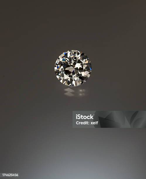 De Diamante - Fotografias de stock e mais imagens de Despesa - Despesa, Diamante, Figura para recortar
