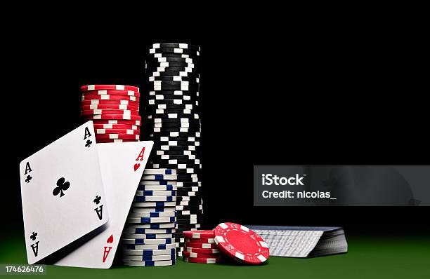 Jogo De Cartas - Fotografias de stock e mais imagens de Póquer - Póquer, Plano de Fundo, Carta de Baralho