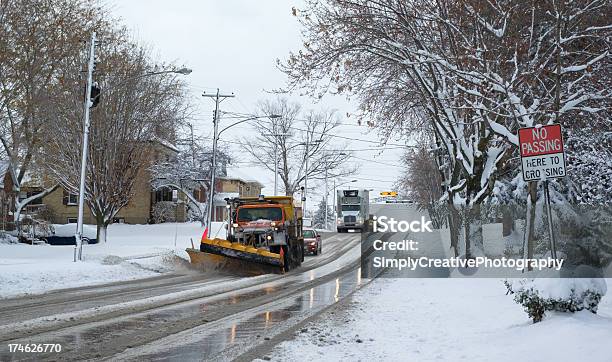 雪の日 - Winterdienstのストックフォトや画像を多数ご用意 - Winterdienst, きれいにする, カラー画像