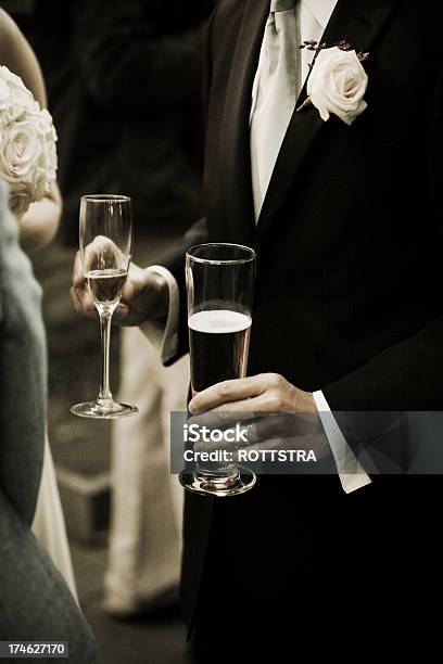 Matrimonio Giorno - Fotografie stock e altre immagini di Matrimonio - Matrimonio, Alchol, Bicchiere