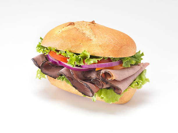 로스트 비프 샌드위치 - sandwich delicatessen roast beef beef 뉴스 사진 이미지