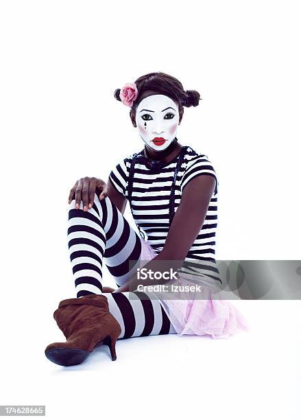 Mime リラックスし - パントマイム役者のストックフォトや画像を多数ご用意 - パントマイム役者, 1人, 20-24歳