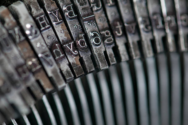 古いタイプライターキー - typebar typewriter key 1940s style typewriter ストックフォトと画像