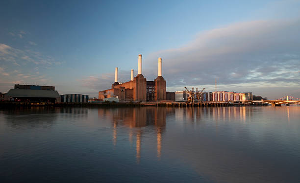 istock Battersea Power Station at Dawn 174630214