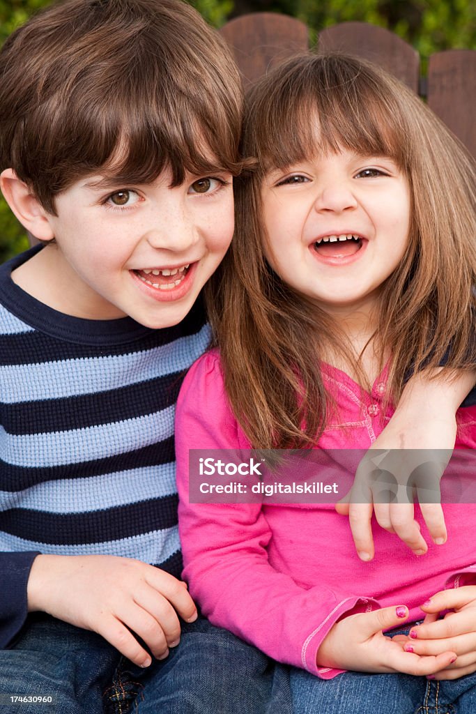 Glückliche Kinder - Lizenzfrei Blick in die Kamera Stock-Foto