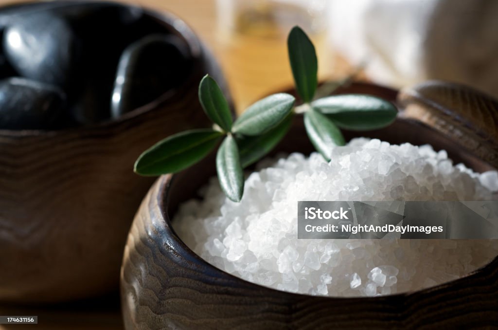 Zen Spa oczyszczanie sole do pielęgnacji skóry z kamieni - Zbiór zdjęć royalty-free (Sól - minerał)