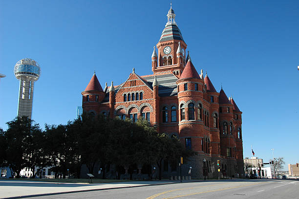 istock Dallas county courthouse at Dealey Plaza 174632490