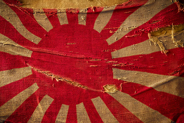 флаг ww2 япония - japanese flag concepts dirty grunge стоковые фото и изображения
