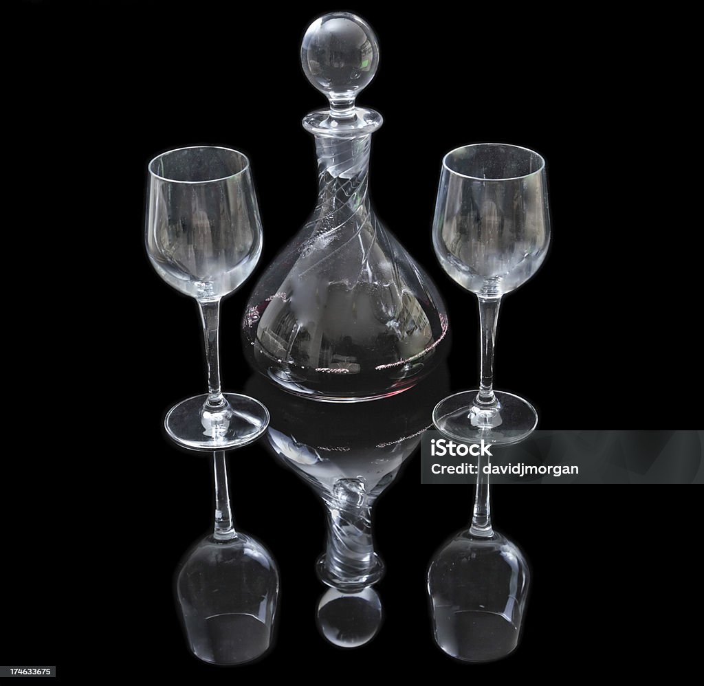 Dekanter mit Rotwein und Glas - Lizenzfrei Alkoholisches Getränk Stock-Foto