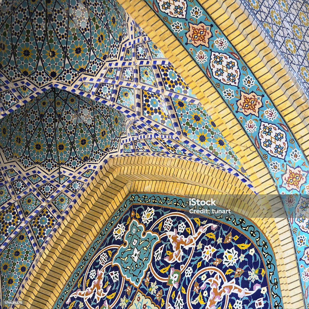 Auvent de Portal de Shah Cheragh, Shiraz, Iran - Photo de Loggia libre de droits
