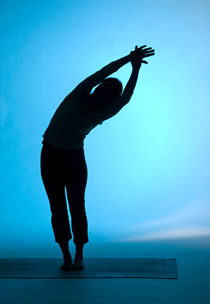Frau in yoga-pose – Foto