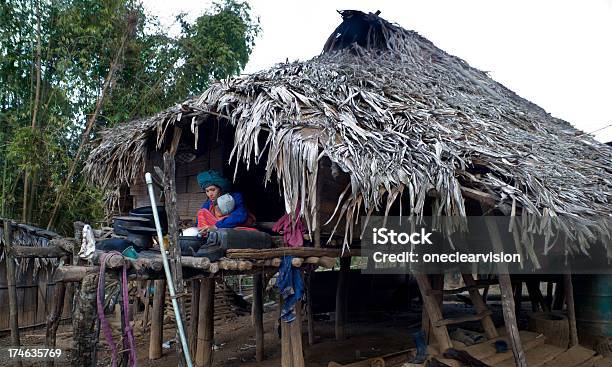 Photo libre de droit de Vivre Dans La Pauvreté banque d'images et plus d'images libres de droit de Myanmar - Myanmar, Asie, Culture indigène