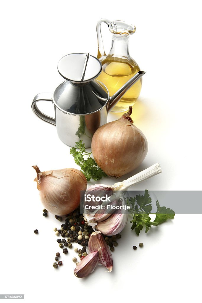 Aromatizzanti: Olio d'oliva, cipolla, aglio e prezzemolo e pepe - Foto stock royalty-free di Aglio - Alliacee