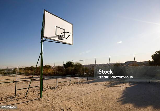 Serie Backboard Basket - Fotografie stock e altre immagini di Ambientazione esterna - Ambientazione esterna, Basket, Bianco