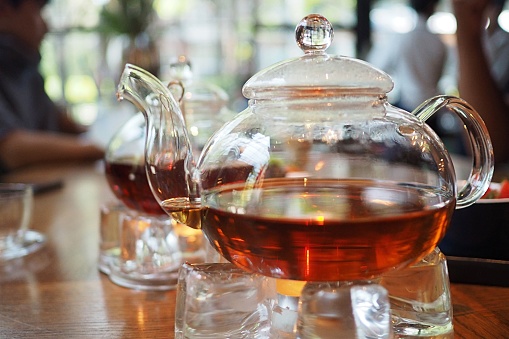 Transparent teapot