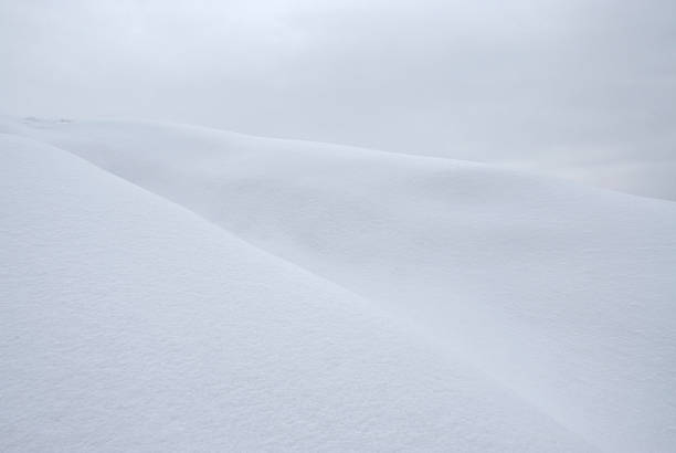 istock Showy Hill on a Cloudy Day 174645670