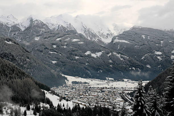 italian dolomiti village by winter, by canon 400d