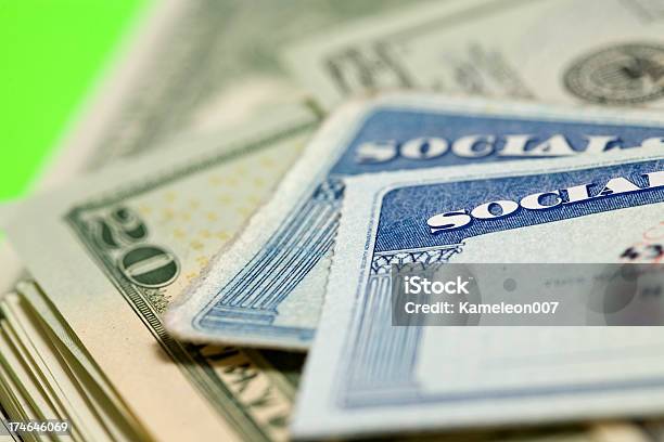Foto de Cartão De Social Security e mais fotos de stock de Carteira de Identidade - Carteira de Identidade, Cartão de Social Security, Conceito