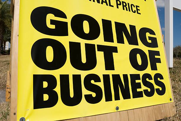 Going Out of Business sign Shutting down. closing down sale stock pictures, royalty-free photos & images