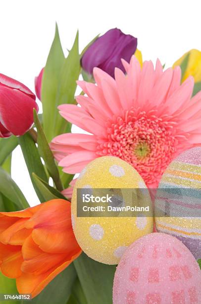 Bouquet De Pascua Foto de stock y más banco de imágenes de Buqué - Buqué, Celebración - Acontecimiento, Color - Tipo de imagen