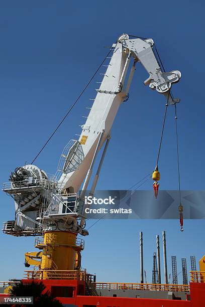 Foto de Porto De Crane e mais fotos de stock de Aço - Aço, Carregamento - Atividade, Comércio - Consumismo