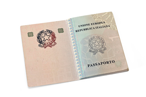 an open Italian passport