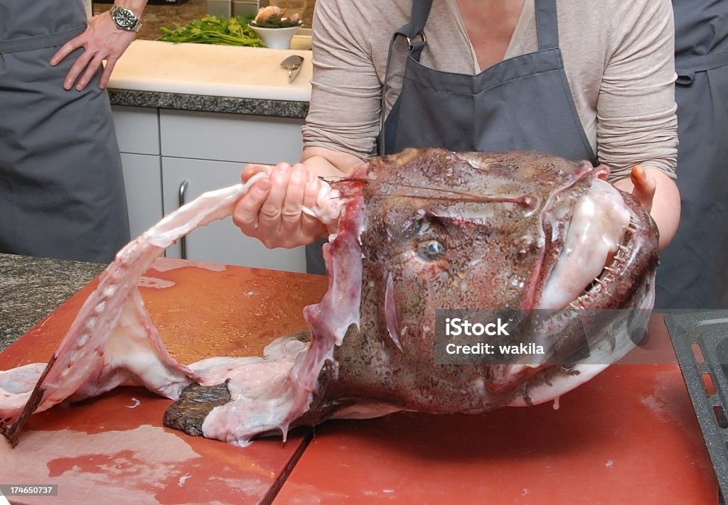 Vorbereitung des devilfish sehr big fish - Lizenzfrei Nahrungsmittelfabrik Stock-Foto