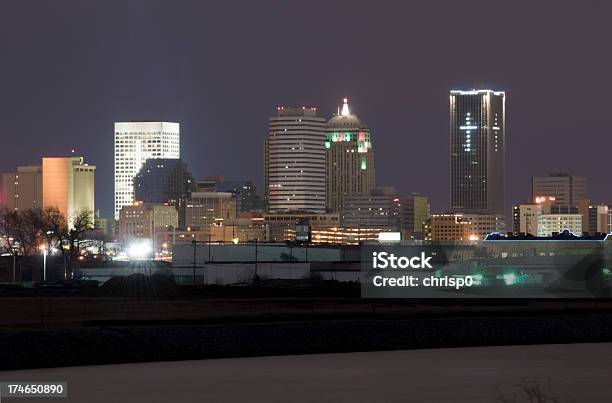 Oklahoma City Skyline Di Notte - Fotografie stock e altre immagini di Oklahoma City - Oklahoma City, Notte, Orizzonte urbano