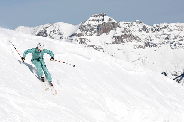 스키타기 a 가파름 기울기 - skiing powder snow snow telluride 뉴스 사진 이미지