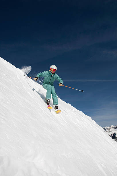 여성 스키어 - skiing powder snow snow telluride 뉴스 사진 이미지