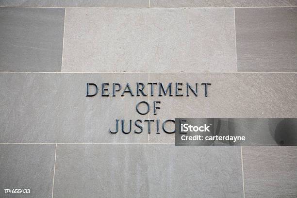 Segno A Parete - Fotografie stock e altre immagini di Dipartimento della giustizia - Dipartimento della giustizia, Esterno di un edificio, Stati Uniti d'America