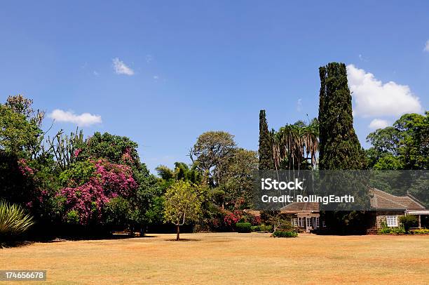 Casa Y Jardín Tropical Foto de stock y más banco de imágenes de Casa - Casa, Colonial, Kenia