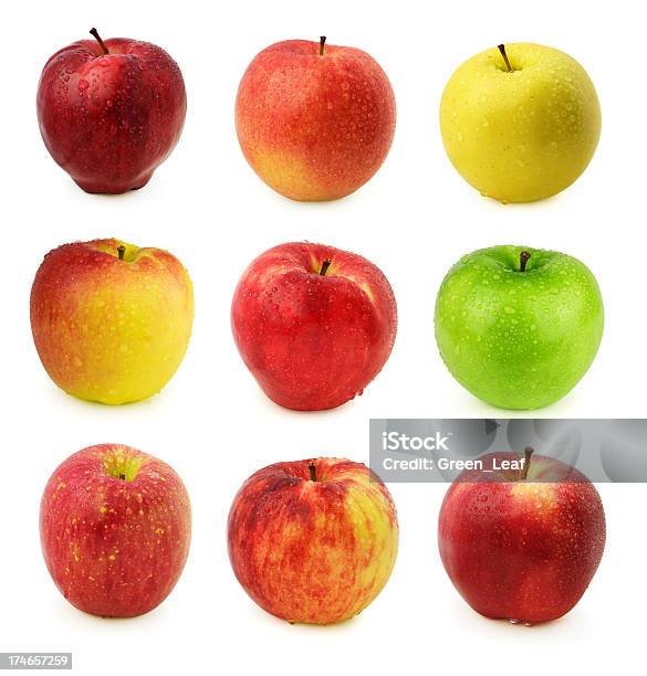 Photo libre de droit de Pommes Avec Gouttes Deau Xxl banque d'images et plus d'images libres de droit de Pomme - Pomme, Variété, Fond blanc