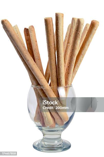 Breadsticks Com Wholemeal - Fotografias de stock e mais imagens de Alimentação Saudável - Alimentação Saudável, Comida, Copo