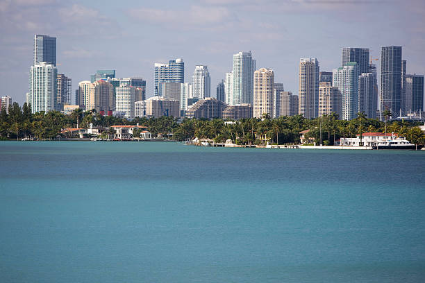istock Miami Cityscape XXXL 174658119