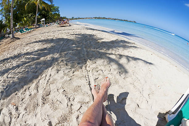 jamaica beach # 3 xl - human foot barefoot sole of foot human toe foto e immagini stock
